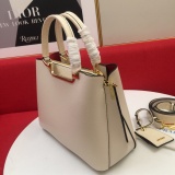 Prada New Fashion Elegant Handbag Crossbody Bag Size: 30x 22 x 14 CM