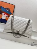 Balenciaga Classic Hourglass Shoulder Bag Chain Crossbody Bag Size: 39.9 x 24.9 x 13 CM