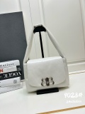 Balenciaga Fashion Versatile Underarm Dumpling Bun Size: 23x16x5 CM