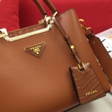 Prada New Fashion Elegant Handbag Crossbody Bag Size: 30x 22 x 14 CM