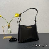 Balenciaga Fashion Versatile Underarm Dumpling Bun Size: 23x16x5 CM