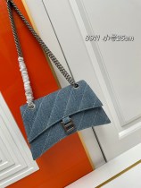 Balenciaga Classic Retro Cowboy Shoulder Bag Chain Bag Size: 25 × 15 × 9.5 CM Balenciaga Classic Retro Cowboy Shoulder Bag Chain Bag Size: 25 × 15 × 9.5 CM