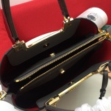 Prada New Fashion Elegant Handbag Crossbody Bag Size: 30x 22 x 14 CM
