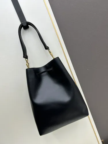 Yves Saint Laurent Simple Leather Bucket Bag Size: 24 × 30 × 12 CM