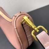 Prada Classic Retro Leather Crescent Bag Size: 24 × 15 × 8 CM