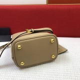 Prada New Classic Double Saffiano Cross Pattern Leather Handbag Size: 21 × 11 × 18 CM