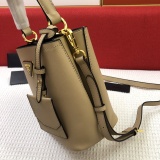 Prada New Classic Double Saffiano Cross Pattern Leather Handbag Size: 21 × 11 × 18 CM