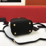 Prada New Classic Double Saffiano Cross Pattern Leather Handbag Size: 21 × 11 × 18 CM