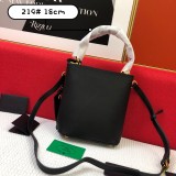Prada New Classic Double Saffiano Cross Pattern Leather Handbag Size: 21 × 11 × 18 CM