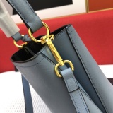 Prada New Classic Double Saffiano Cross Pattern Leather Handbag Size: 21 × 11 × 18 CM