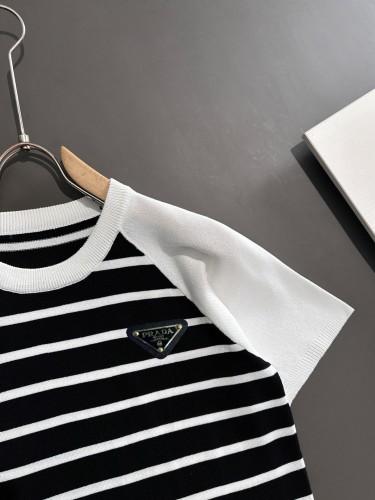 Prada Unisex New Classic Stripe Casual Knitted Short Sleeve