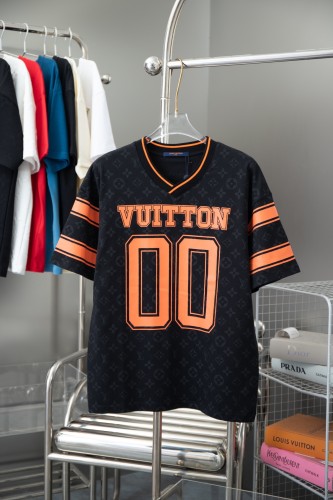 Louis Vuitton New Fashion Color Contrast V-neck Short Sleeve Unisex Casual T-shirt