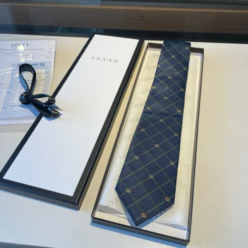 Gucci New Classic Men's GG Logo Jacquard Silk Tie
