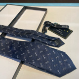 Gucci New Classic Men's GG Logo Jacquard Silk Tie