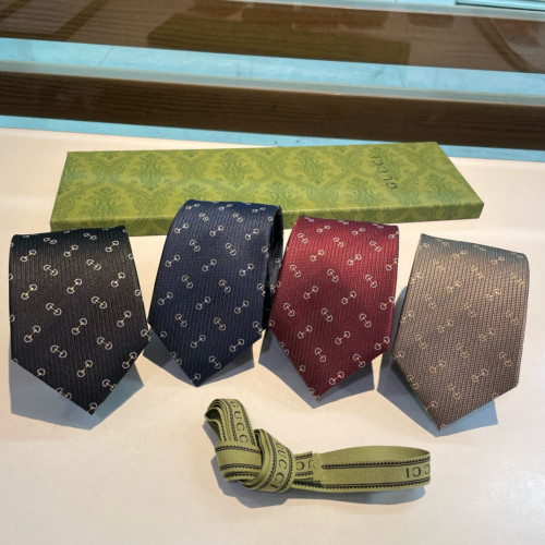 Gucci New Classic Men's GG Logo Jacquard Silk Tie