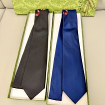 Gucci New Classic Men's Embroidered Snake Silk Tie