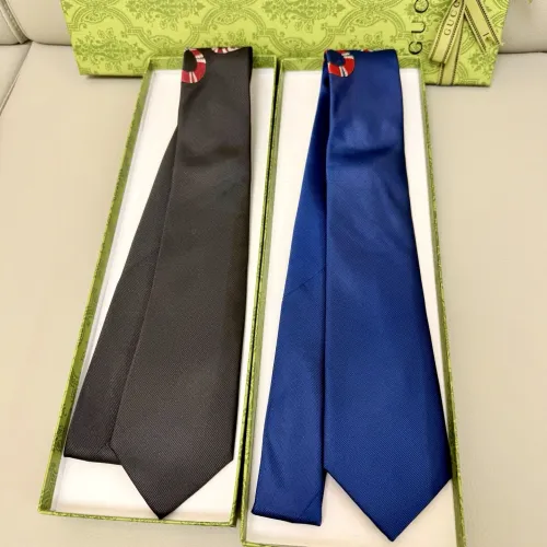 Gucci New Classic Men's Embroidered Snake Silk Tie