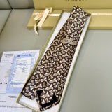 Burberry New Classic Men's TB Jacquard Silk Tie