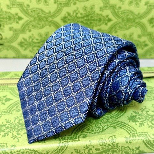 Gucci New Classic Men's GG Logo Silk Tie