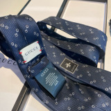 Gucci New Classic Men's GG Logo Jacquard Silk Tie
