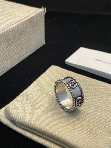 Gucci Classic Retro Double G Interlocking Ring