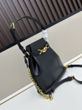 Dior Fashion Versatile Leather Bucket Bag Size: 24 × 10x24.5CM