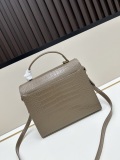 Yves Saint Laurent Fashion Gold Buckle Black Crocodile Pattern Handbag Crossbody Bag Size: 24 × 21x11CM