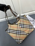 Burberry New Classic Grid Tote Bag Size: 41 × 14 × 26 CM