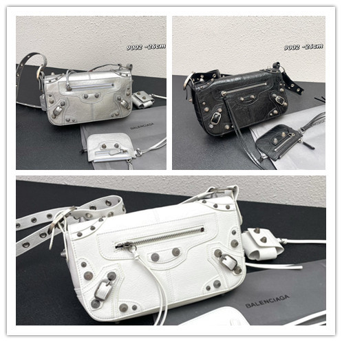 Balenciaga New Classic Motorcycle Bag Postman Bag Size: 26 × 15 CM