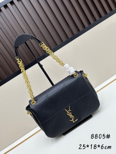 Yves Saint Laurent New Classic Chain Bag Underarm Bag Size: 25x18x6 CM