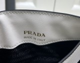 Prada Classic Leather Handbag Size: 25 × 18.5 × 12.5 CM