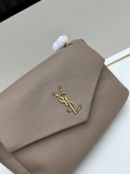 Yves Saint Laurent Classic Elephant Pattern Sheepskin Chain Bag Size: 28x19x9 CM