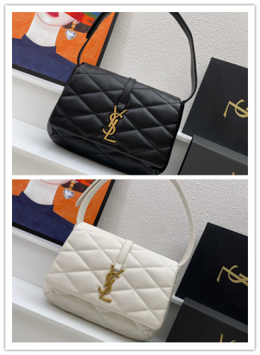 Yves Saint Laurent New Versatile Diamond Underarm Bag Size: 24 × 18 × 5.5 CM