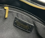 Chanel Classic Leather Casual Chain Bag Crossbody Bag Size: 24 × 20 × 8 CM