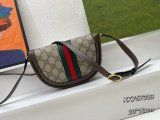 Gucci Classic Double G Vintage Canvas Collar Shoulder Bag Diagonal Saddle Bag Size: 20x13.5x4 CM