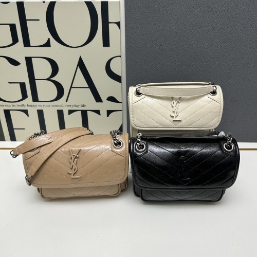 Yves Saint Laurent Classic Logo Chain Bag Flip Bag Size: 22 × 16 × 12 CM