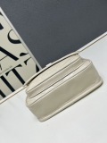 Yves Saint Laurent Classic Logo Chain Bag Flip Bag Size: 22 × 16 × 12 CM