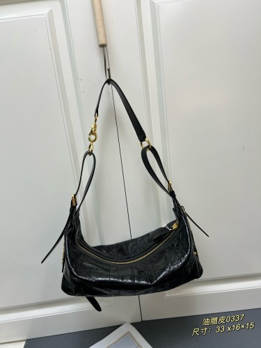 Dior Fashion Retro Dumpling Bag Crossbody Bag Size: 33 x16 × 15 CM