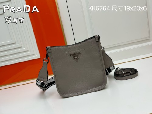 Prada Classic Triangle Logo Thick Shoulder Strap Cross Tote Bag Size: 19x6x20 CM