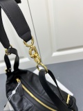 Dior Fashion Retro Dumpling Bag Crossbody Bag Size: 33 x16 × 15 CM