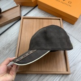Louis Vuitton New Classic Versatile Duck Tongue Hat