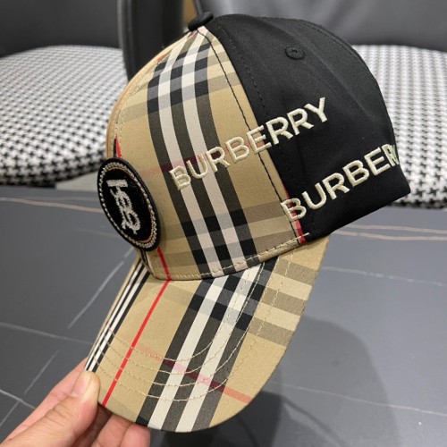 Burberry New Couple Classic Embroidered Baseball Hat Duck Tongue Hat