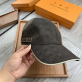 Louis Vuitton New Classic Versatile Checkered Duck Tongue Hat