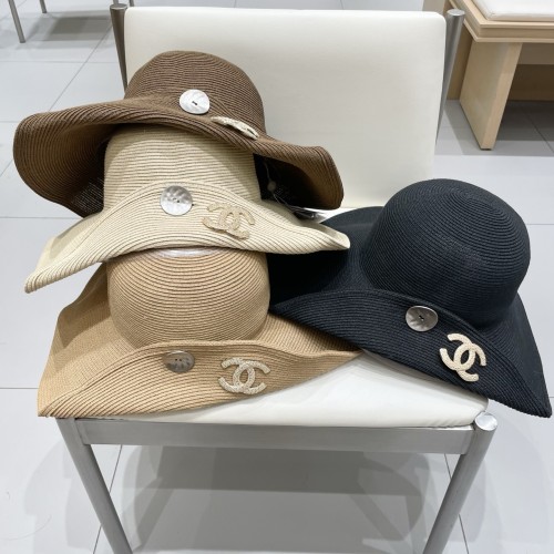 Chanel New Large Brimmed Straw Hat Foldable Sunscreen Hat