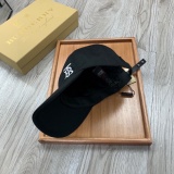 Burberry Fashion Embroidered TB Baseball Hat Duck Tongue Hat