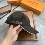 Louis Vuitton New Classic Versatile Checkered Duck Tongue Hat
