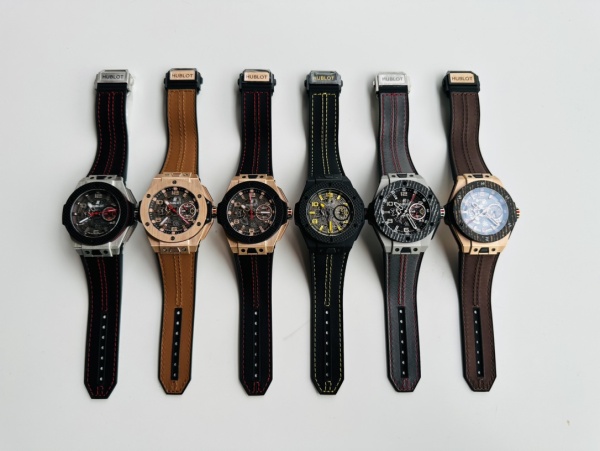 HUBLOT New Big Bang Ferrari Carbon Fiber Leather Watch