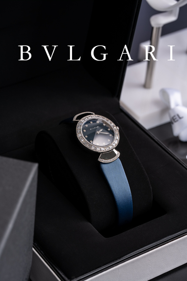 Bvlgari New Women's Inlaid Silk Leather Strap Quartz Watch