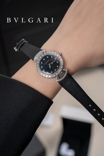 Bvlgari New Women's Inlaid Round Quartz Watch