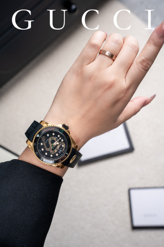 Gucci New Unisex Diving Watch Snake Pattern Luminous Quartz Watch